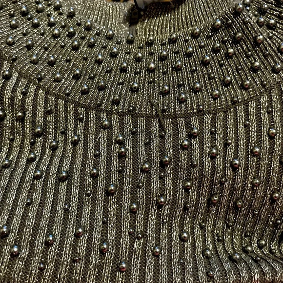 Maggie Barnes Women Gray Silver beads rib knit sweater. Gray/silver size 1X used - Picture 7 of 16